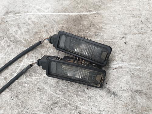 Used Licence plate light VW POLO V (6R1, 6C1) 1.2 TDI (75 hp) 23967102