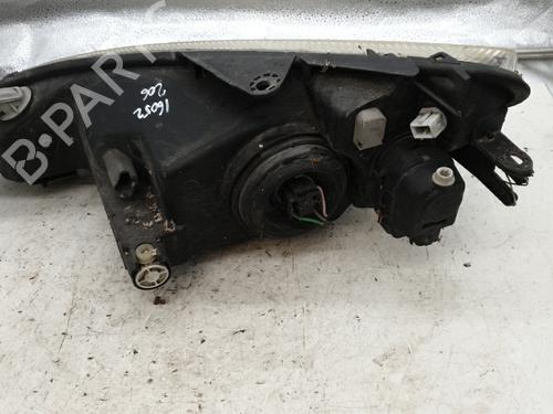 Used Right headlight Right headlight 22884668 22884668