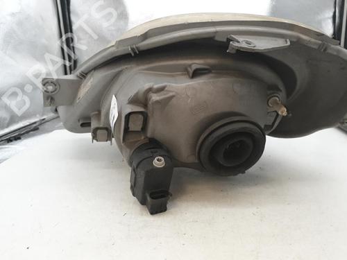 Right headlight RENAULT TRAFIC II Van (FL) 1.9 dCi 100 (FL0C) | BP22868132C29 
