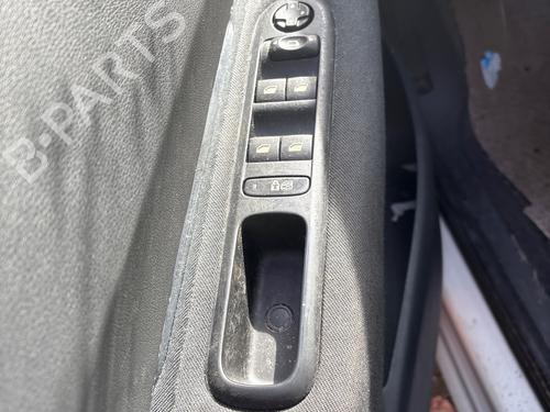 Left front window switch PEUGEOT 5008 (0U_, 0E_) 1.6 HDi | BP39630227I27 - Image 2