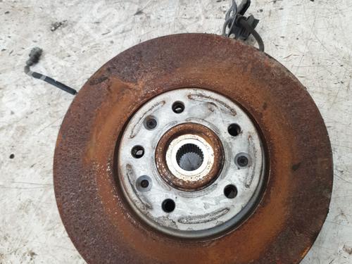 Used Right front steering knuckle Right front steering knuckle CITROËN JUMPY III Van (V_) 1.6 BlueHDi 95 (95 hp) 24180969 24180969