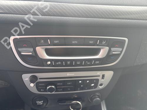 Used Climate control Climate control 39012930 39012930