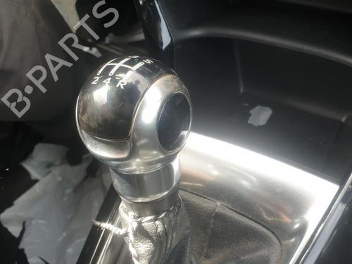 shift-knob-citroen-ds3-sa_-2009-2010-2011-2012-2013-2014-2015-2016-33890153 main image