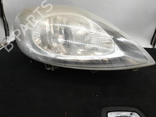 Used Right headlight RENAULT TRAFIC II Van (FL) 1.9 dCi 100 (FL0C) (101 hp) 22885718