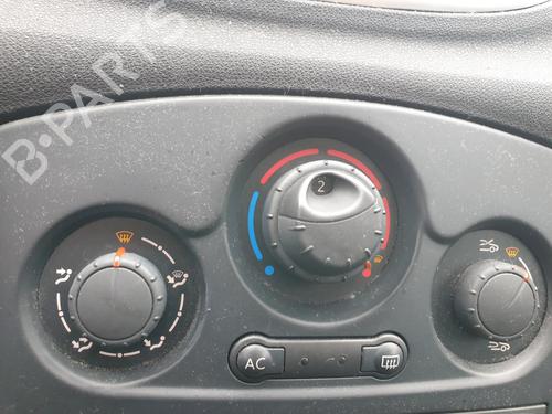 Used Climate control RENAULT CLIO III (BR0/1, CR0/1) 1.5 dCi (C/BR0G, C/BR1G) (68 hp) 32349129