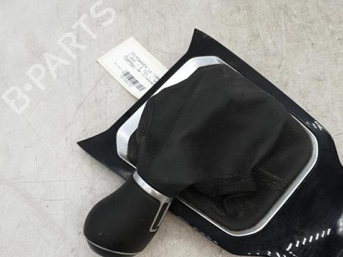 shift-knob-vw-t-roc-a11-d11-2017-25842250 main image