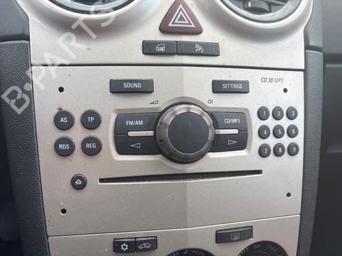 Used Radio Radio OPEL CORSA D (S07) 1.4 (L08, L68) (90 hp) 39728468 39728468
