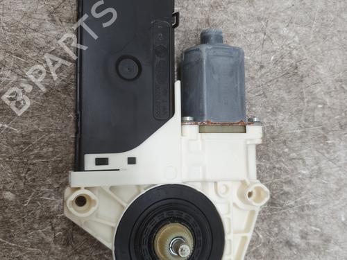 Used Left front window motor RENAULT LAGUNA III (BT0/1) 2.0 dCi (BT01, BT08, BT09, BT0E, BT0K, BT12, BT1C, BT1D,... (150 hp) 25834795