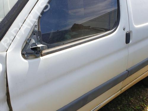 Used Left front door PEUGEOT PARTNER Box Body/MPV (5_, G_) 1.8 D (58 hp) 26006372