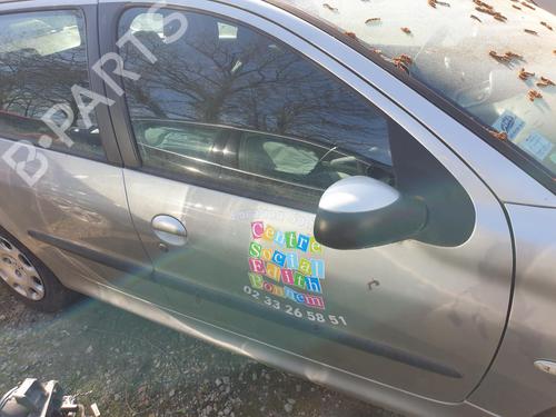Used Right front door Right front door PEUGEOT 206 SW (2E/K) 1.4 HDi (68 hp) 33571438 33571438