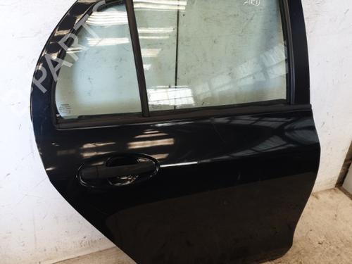 Used Right rear door TOYOTA YARIS (_P9_) 1.0 VVT-i (KSP90_, KSP90R) (69 hp) 23043421