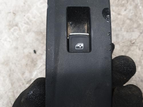 right-rear-window-switch-seat-ateca-kh7-khp-2016-31046142 main image