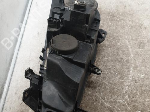 Used Right headlight Right headlight PEUGEOT 307 (3A/C) 1.4 16V (88 hp) 33235254 33235254