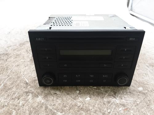 Autoradio VW POLO IV (9N_, 9A_) 1.4 TDI (70 hp) 32087056