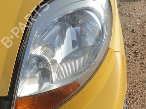 Left headlight RENAULT TRAFIC II Van (FL) 2.5 dCi 145 (FL0J) | BP26573723C28 