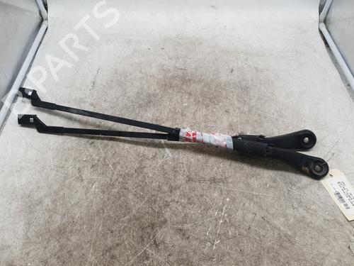 Used Front windshield wiper arm OPEL ZAFIRA TOURER C (P12) 1.6 CDTI (75) (136 hp) 31660252