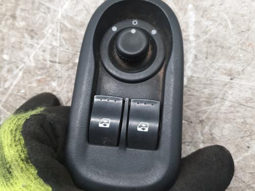 left-front-window-switch-renault-kangoo-grand-kangoo-ii-kw01_-2008-31888336 main image