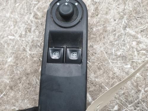 Left front window switch RENAULT CLIO IV (BH_) 0.9 TCe 90 (BHNF, BHMA, BHMH, BHJK, BHJR) | BP28684861I27 - Image 4
