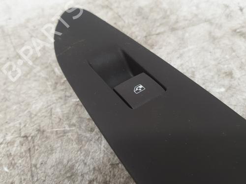 Used Right rear window switch Right rear window switch OPEL MOKKA / MOKKA X (J13) 1.4 (_76) (140 hp) 25624394 25624394