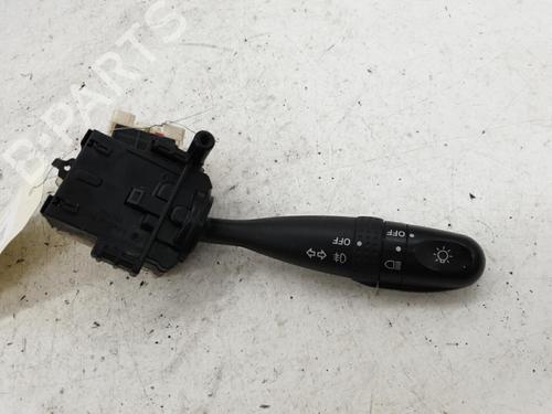 switch-suzuki-swift-iii-mz-ez-13-ddis-rs413d-2005-22885203 main image