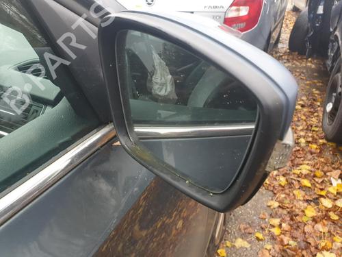 right-mirror-seat-toledo-iv-kg3-2012-2013-2014-2015-2016-2017-2018-2019-30081772 main image