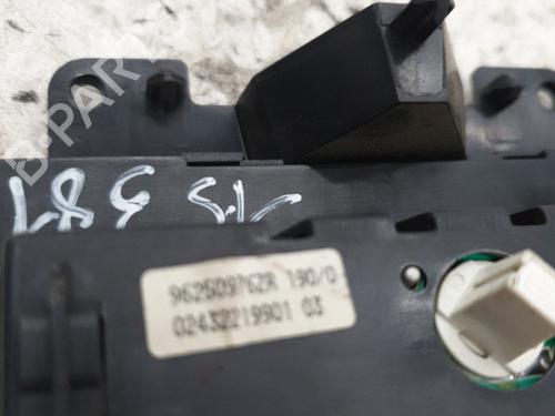Display monitor PEUGEOT 206 Hatchback (2A/C) 2.0 HDI 90 | BP22864318C48 