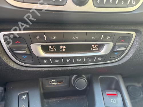 Used Climate control Climate control RENAULT SCÉNIC III (JZ0/1_) 1.9 dCi (JZ0J, JZ1J, JZ1K, JZ1S) (131 hp) 39761232 39761232