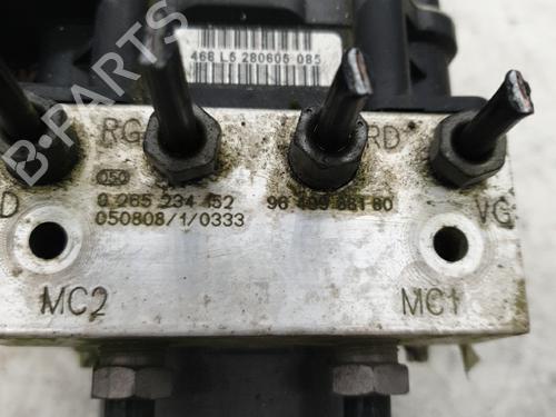 Used ABS pump ABS pump PEUGEOT 307 CC (3B) 2.0 HDi 135 (136 hp) 22884565 22884565