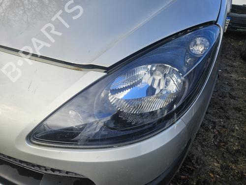left-headlight-peugeot-1007-km_-2005-32316947 main image