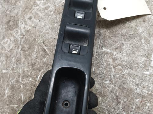 Used Left front window switch Left front window switch PEUGEOT 307 (3A/C) 1.6 HDi (90 hp) 32210936 32210936