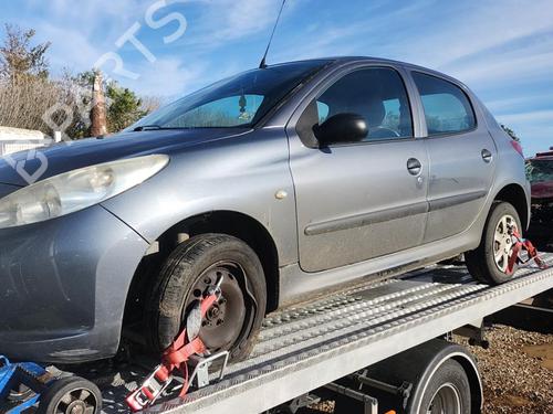 Brugte PEUGEOT 206+ (2L_, 2M_) 1.4 HDi eco 70 (68 hp) 4327308