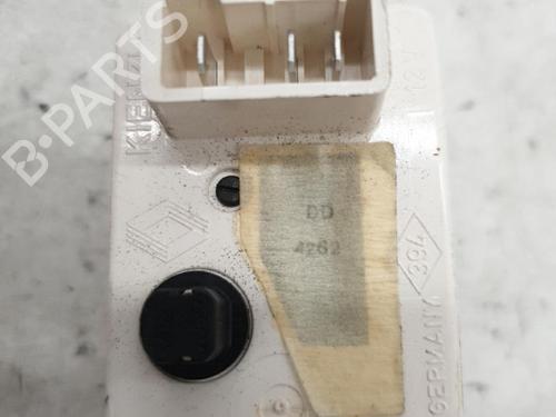 Used Display monitor Display monitor RENAULT 19 II Cabriolet (D53_, 853_) 1.8 (D53Y) (88 hp) 25842958 25842958