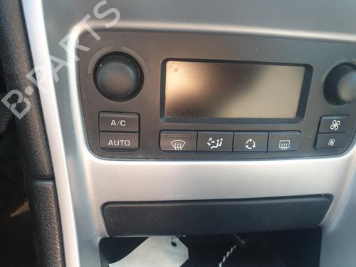Used Climate control Climate control 37250411 37250411
