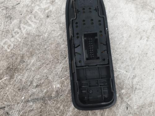 Used Left front window switch Left front window switch PEUGEOT 308 I (4A_, 4C_) 1.6 HDi (109 hp) 26154658 26154658