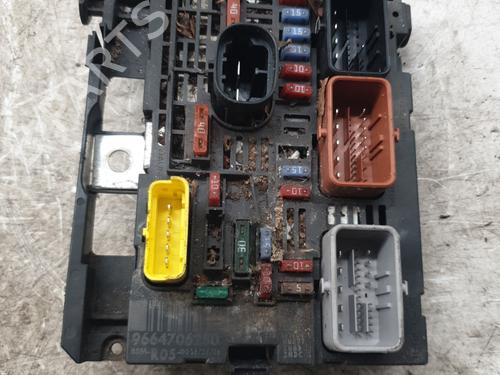 Fuse box CITROËN BERLINGO Box Body/MPV (B9) 1.6 HDi 75 | BP32523959E1 - Image 4