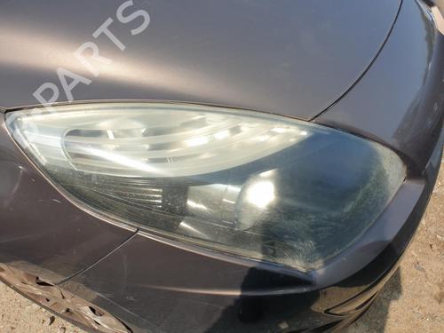 Right headlight RENAULT SCÉNIC III (JZ0/1_) 1.5 dCi | BP29474706C29 