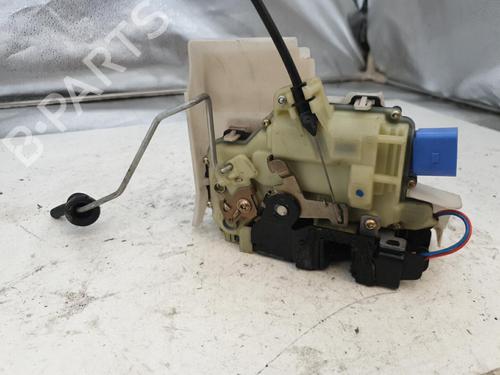 Front left lock VW POLO IV (9N_, 9A_) 1.4 16V | BP22875635C98 