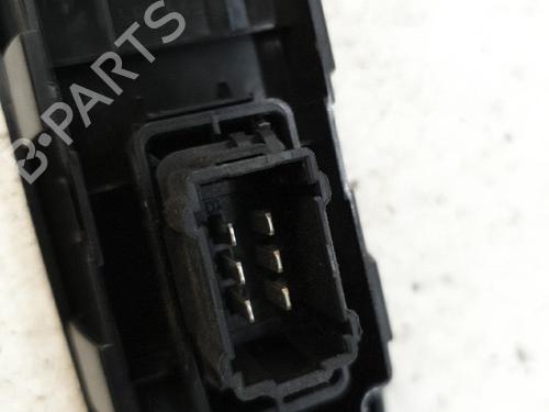 Used Right front window switch Right front window switch PEUGEOT 207 (WA_, WC_) 1.4 HDi (68 hp) 22875231 22875231