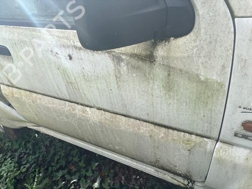 Used Right front door Right front door SUZUKI JIMNY Closed Off-Road Vehicle (SN) 1.5 DDiS 4WD (SN415D) (65 hp) 40452611 40452611