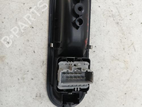 Used Left front window switch Left front window switch RENAULT TWINGO II (CN0_) 1.2 16V (CN0K, CN0V, CN0A) (76 hp) 22879335 22879335