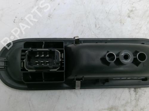 Used Right front window switch Right front window switch RENAULT TWINGO II (CN0_) 1.2 (CN0D) (58 hp) 22879612 22879612