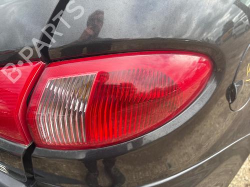 Used Right taillight Right taillight ALFA ROMEO 147 (937_) 1.9 JTD (937.AXD1A, 937.BXD1A, 937.AXV1A, 937.BXB1A,... (115 hp) 39972853 39972853