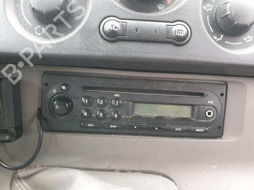 Used Radio Radio RENAULT KANGOO / GRAND KANGOO II (KW0/1_) 1.5 dCi 85 (KW0K, KW0L, KW0B) (86 hp) 33180413 33180413