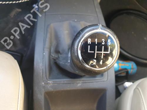 Gear lever VW POLO IV (9N_, 9A_) 1.4 16V 6Q1711113GQVA