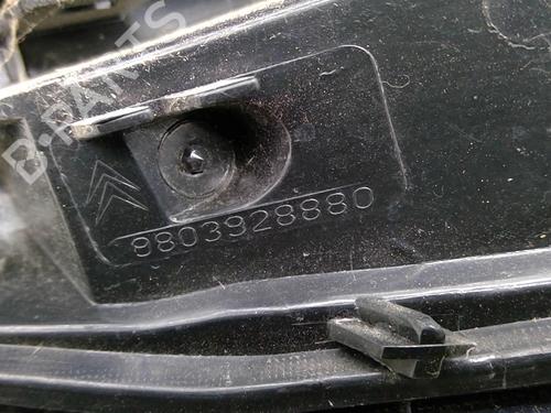 Used Left taillight CITROËN C3 II (SC_) 1.2 VTi 82 (82 hp) 31191900