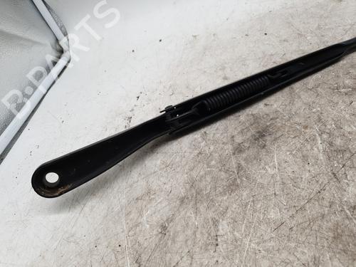 front-windshield-wiper-arm-renault-clio-iii-br01-cr01-2005-2006-2007-2008-2009-2010-2011-2012-2013-2014-31184766 main image