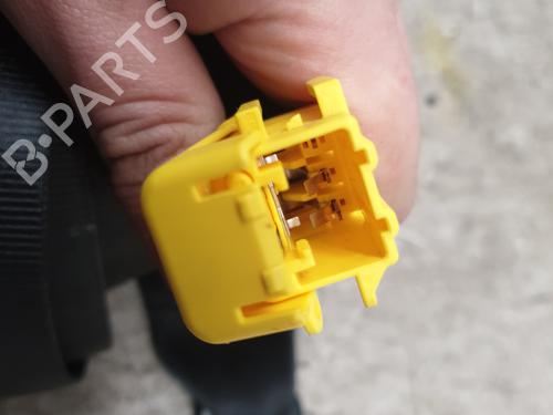 Front left belt tensioner VW TOURAN (1T3) 1.6 TDI | BP28153044C87