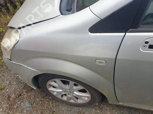 Left front fenders TOYOTA COROLLA Verso (ZER_, ZZE12_, R1_) 2.2 D-4D (AUR10_, AUR10R) | BP28325754C41 