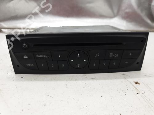 Used Radio RENAULT CLIO III (BR0/1, CR0/1) 1.2 16V (BR02, BR0J, BR11, CR02, CR0J, CR11) (75 hp) 22866015