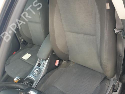 Stol venstre foran RENAULT LAGUNA III (BT0/1) 1.5 dCi (BT00, BT0A, BT0T, BT1J) (110 hp) 32327592